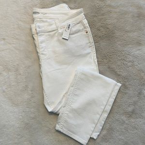 NWT Old Navy White Jeans